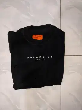 crewneck breakside