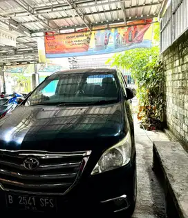 Dijual innova barong innova bensin 2015