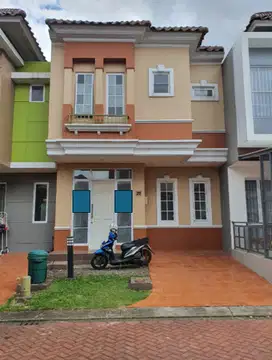 Dijual rumah BU 2Lt Malibu Village Gading Serpong Nego sampai deal