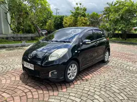 TOYOTA YARIS E AT 2012 HITAM