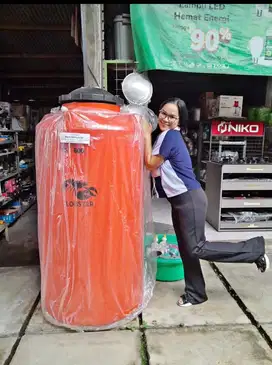 Tandon/Toren Air Merk Lobster 800 liter Garansi 10 Tahun