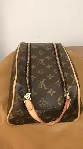 LV Monogram Pouch