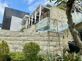 DIJUAL RUMAH MEWAH LUX MODEL VILLA TAMAN HUNIAN SATELIT SURABAYA BARAT