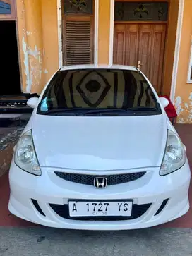 Honda Jazz vtec 2008 putih AT