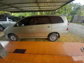 Toyota Kijang Innova 2014 Bensin