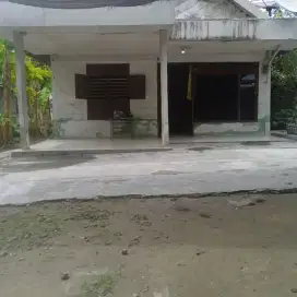 Dijual Tanah & Rumah posisi pinggir jalan raya utama