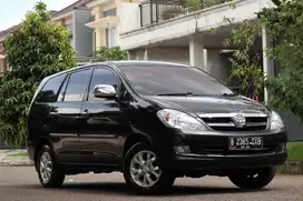 Kijanv Innova 2.0 V AT 2005 Hitam Tangan Pertama Dari Baru