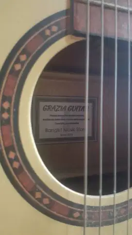 Gitar Akustik Terawat