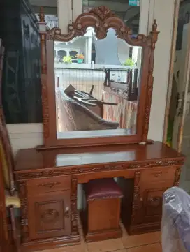 Meja rias kayu jati lawas