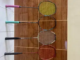 Raket Badminton