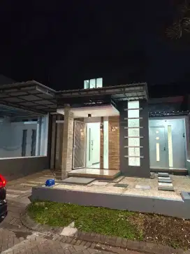 DISEWAKAN RUMAH ARGOPURO JEMBER 3KT 2KM BARU RENOVASI AC+ WATER HEATER