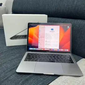 MACBOOK PRO 2017 8/256GB GREY | iBOX