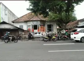 Disewakan Rumah cocok Usaha Kuliner, Resto, Toko didkt Taman Siswa