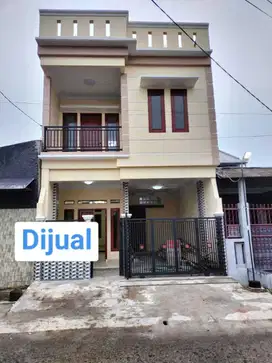 Dijual Rumah Siap Huni 3 lantai Perumnas Satu Bekasi Barat