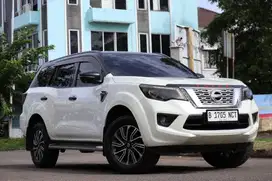 Nissan Terra VL AT 2018