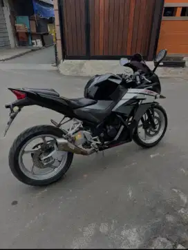 HONDA CBR 150 LOKAL