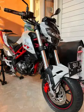 Benelli tnt 135 low km, pribadi