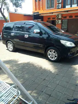 Toyota Kijang Innova 2012 Bensin