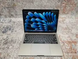 MacBook Pro 13 Inch 2017 TouchBar 8/521Gb Like New Siap Pakai