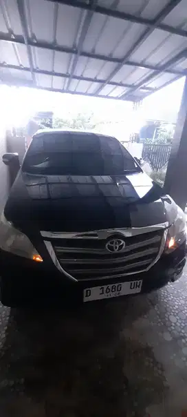 Toyota Kijang Innova 2013 Bensin