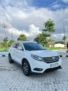 GLORY 580 T LUX SUNROOF A/T 2018