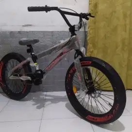 SEPEDA 20 INCH
SEPEDA BMX ANAK
SEPEDA BMX ANAK UKURAN 20
SEPEDA BMX 20