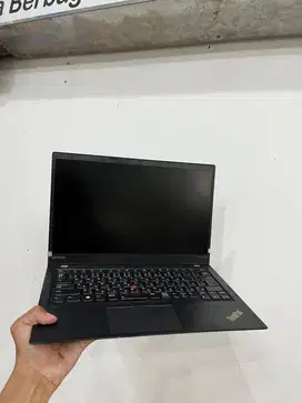 LAPTOP PALING LARIS MODEL SLIM LENOVO X1 CARBON