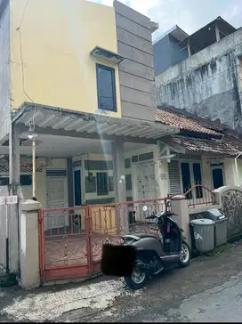 TURUN HARGA !!! Dijual rumah kost ngudi waluyo ungaran lengkap isi