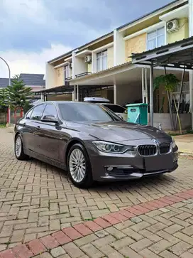 BMW 320i 2013 Bensin