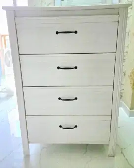 Lemari Laci BRUSALI 4 Susun Warna Putih