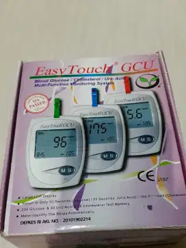 Easy touch GCU 3 in 1 cek gula darah, kolesterol dan asam urat,