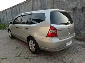 Nissan Grand livina 2012 Bensin