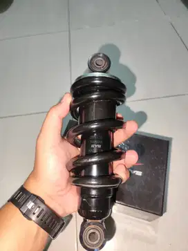 Shockbreaker/Monoshock Belakang MX King