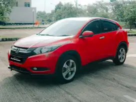 Honda HRV E CVT 1.5 AT Matic 2017 - HR-V Merah