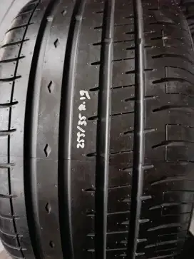 Ban 255/35 r19 accelera phi r tebel 100%