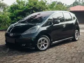 Honda Jazz RS 1.5 AT Matic 2013 - Hitam Mutiara