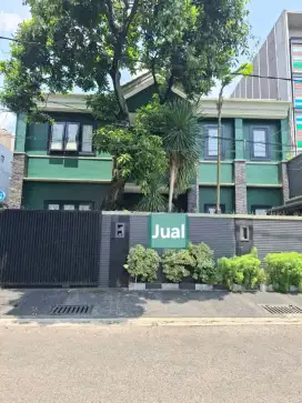 Rumah mewah Cipete semi furnished sangat strategis dekat jl.raya