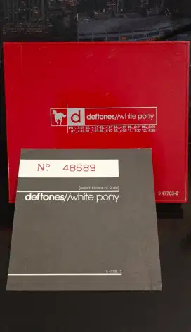 CD SIGNED BY DEFTONES (di tanda tangani membernya) SUPER LANGKA