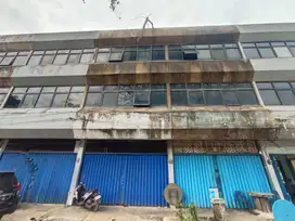 Dijual Ruko Batu Batam 3 Lantai Full Renovasi Belakang Rs Awal Bros