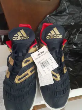 Sepatu Adidas Predator Accelemator