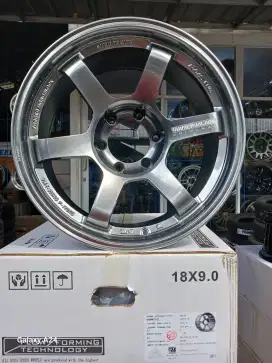 Te37 progressive ring 18x9 pcd 6x139,7 et 0 hyperblack 4pcs