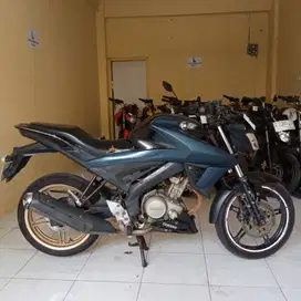 YAMAHA V-IXION 2366