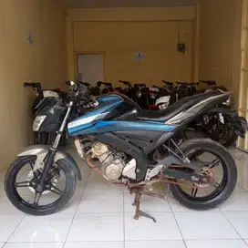 YAMAHA V-IXION  3907