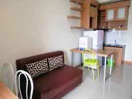 Apartemen 2BR Full Furnished Hadap Timur Gunawangsa Merr