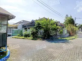 RUMAH HOOK PBI ARAYA MALANG,CLUSTER DEPAN,DEKAT PLAZA ARAYA,RS PERSADA