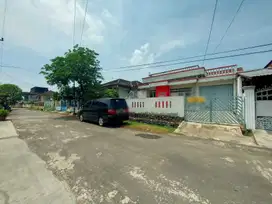 DISEWAKAN RUMAH KOMPLEK KEDAMAIAN PERMAI PALEMBANG