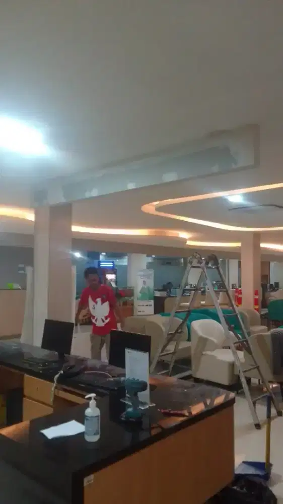 Plafon gypsum,partisi, baja ringan