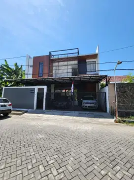 RUMAH KOST MURAH NYAMAN DESAIN MODERN 2 LANTAI