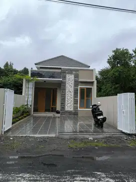 Rumah Baru Siap Huni dekat Pasar Cebongan