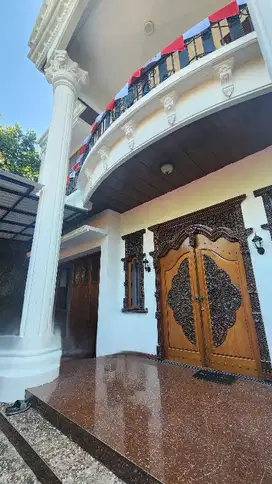 Rumah clasic Banyuanyar solo